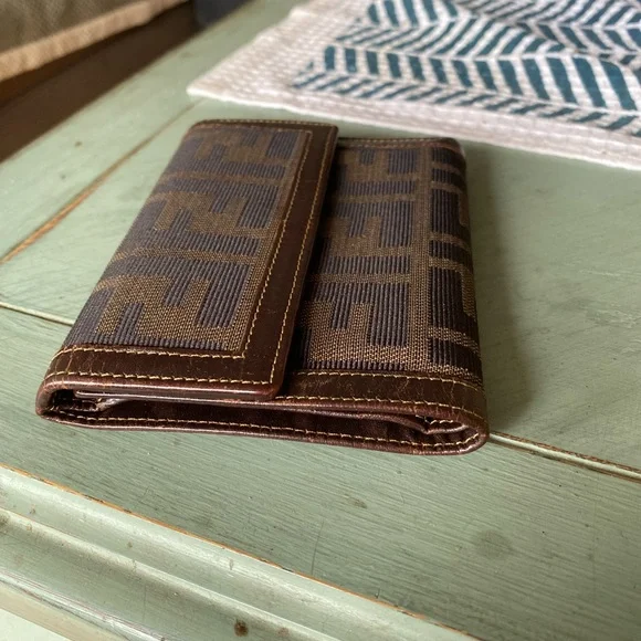 Fendi Zucca wallet - Picture 3 of 9